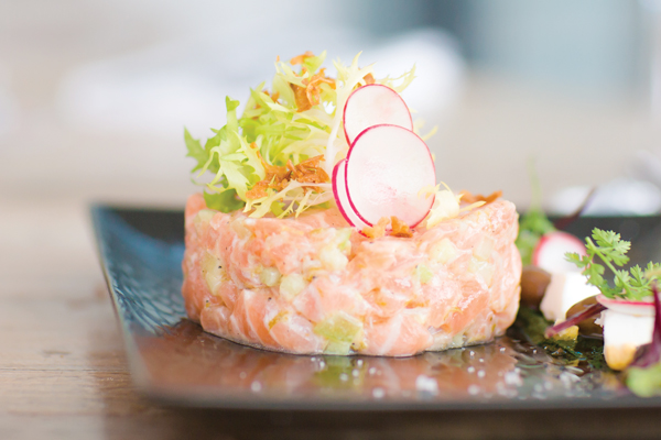 RECETTE FÊTES : TARTARE DE SAUMON